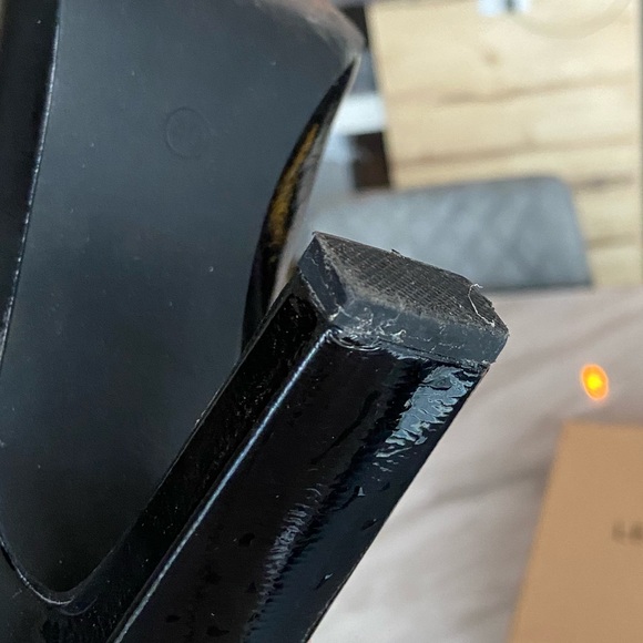 LE CHÂTEAU | Faux leather ankle boots - Picture 7 of 12